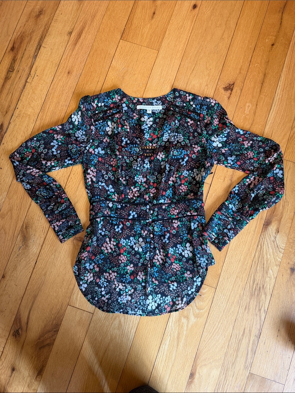 Veronica Beard Black Floral Long-Sleeve Peplum Blouse Size 2 - C69-028
